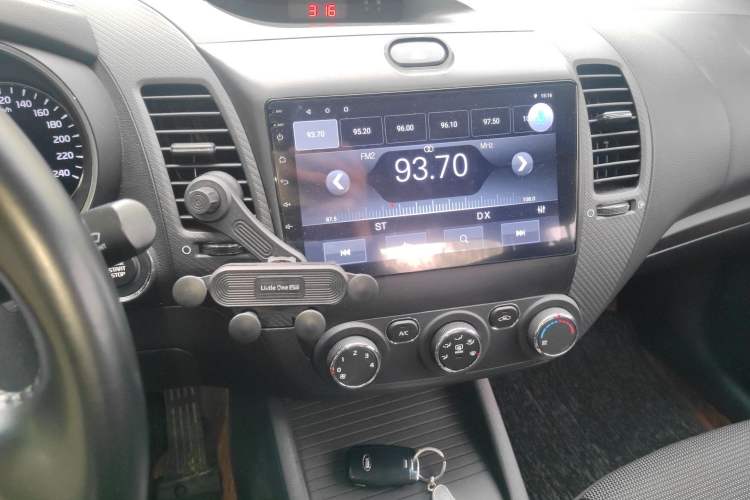 Used Kia K3 2016 1.6L Automatic GLS Audio And AC Panel