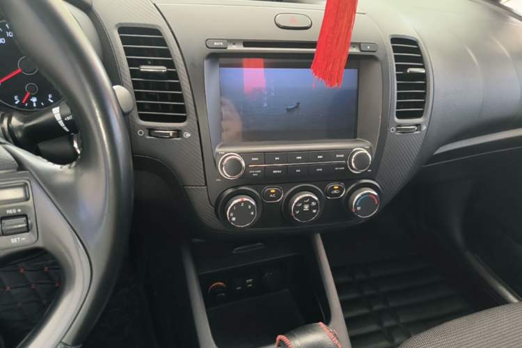 Used Kia K3 2016 1.6L Automatic GLS Audio And AC Panel