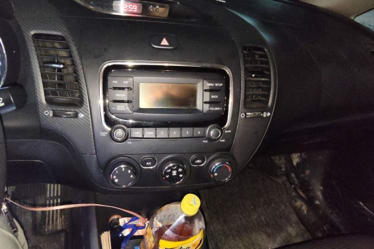 Used Kia K3 2016 1.6L Automatic GL Audio And AC Panel