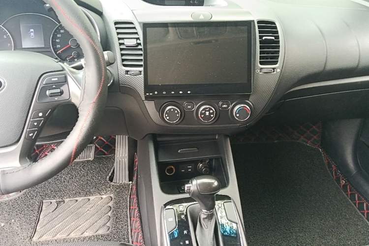 Used Kia K3 2016 1.6L Automatic GLS Audio And AC Panel