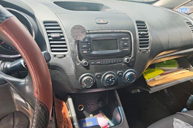 Used Kia K3 2016 1.6L Manual GL Audio And AC Panel