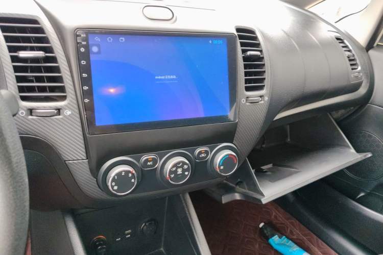 Used Kia K3 2016 1.6L Automatic GL Audio And AC Panel