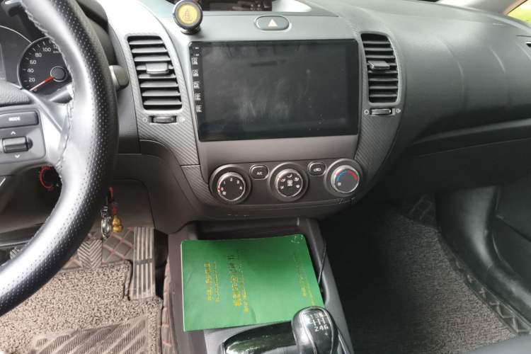 Used Kia K3 2016 1.6L Manual GLS Audio And AC Panel