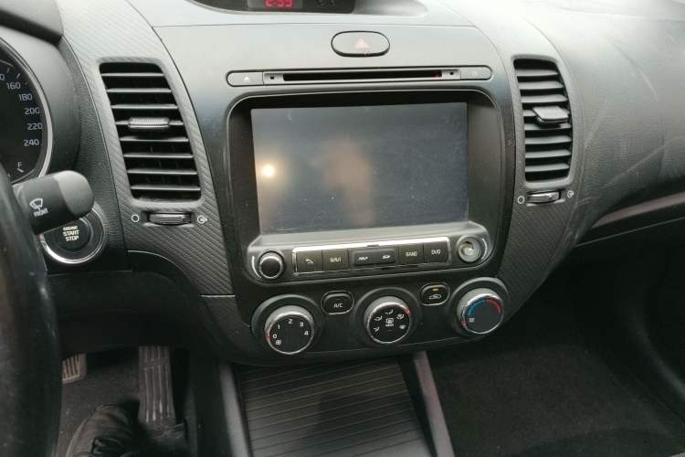Used Kia K3 2016 1.6L Automatic GLS Audio And AC Panel