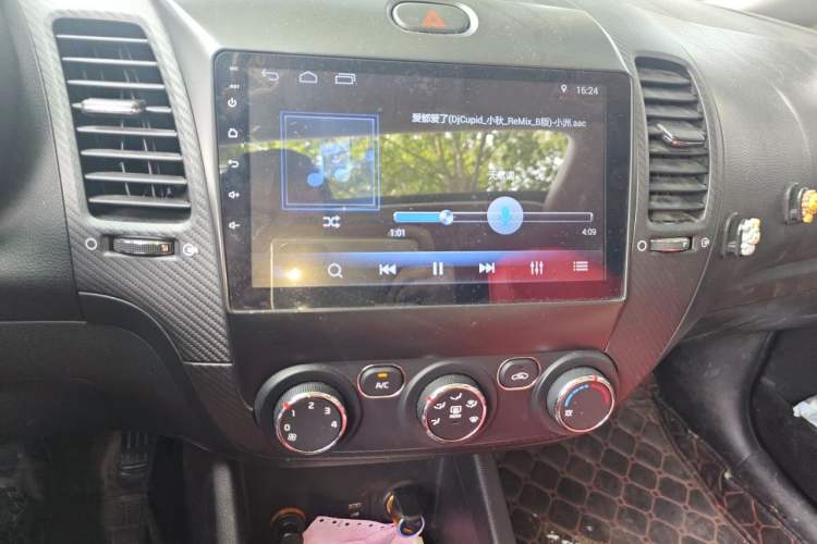 Used Kia K3 2016 1.6L Automatic GL Audio And AC Panel
