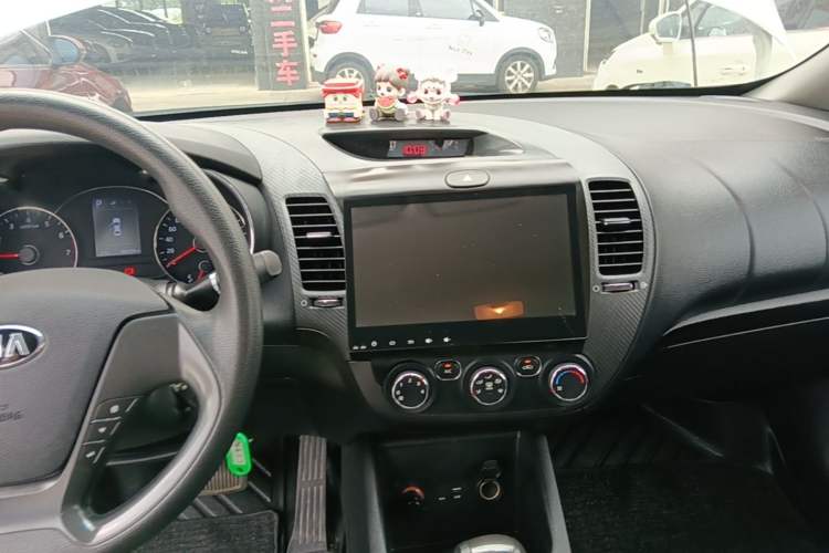 Used Kia K3 2016 1.6L Automatic GL Audio And AC Panel