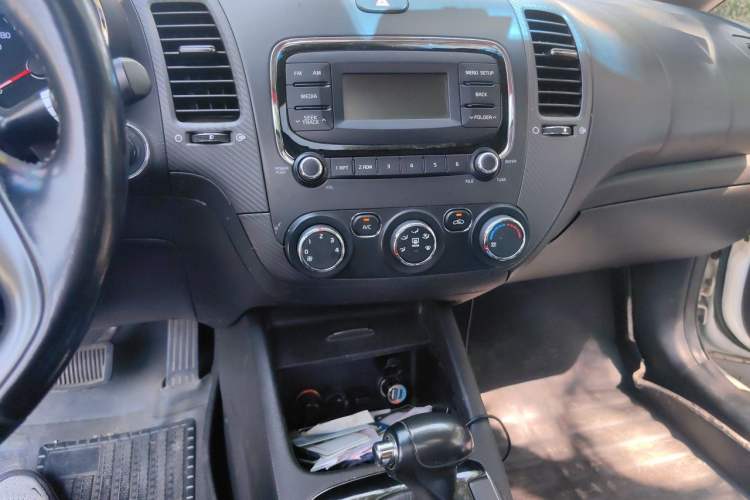 Used Kia K3 2016 1.6L Automatic GLS Audio And AC Panel