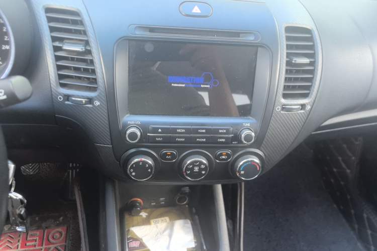 Used Kia K3 2016 1.6L Manual GL Audio And AC Panel