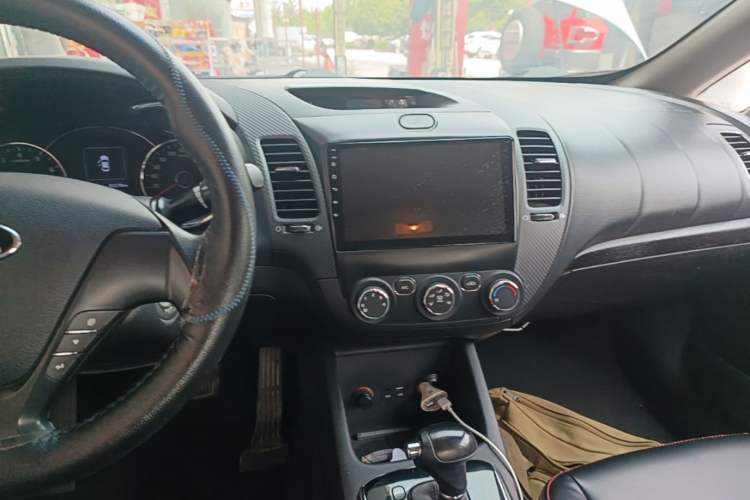 Used Kia K3 2016 1.6L Automatic GL Audio And AC Panel