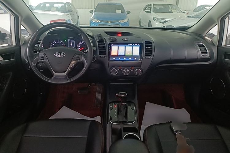 Used Kia K3 2016 1.6L Automatic GLS Center Console