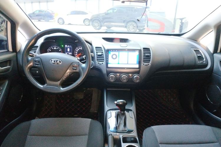 Used Kia K3 2016 1.6L Automatic GLS Center Console