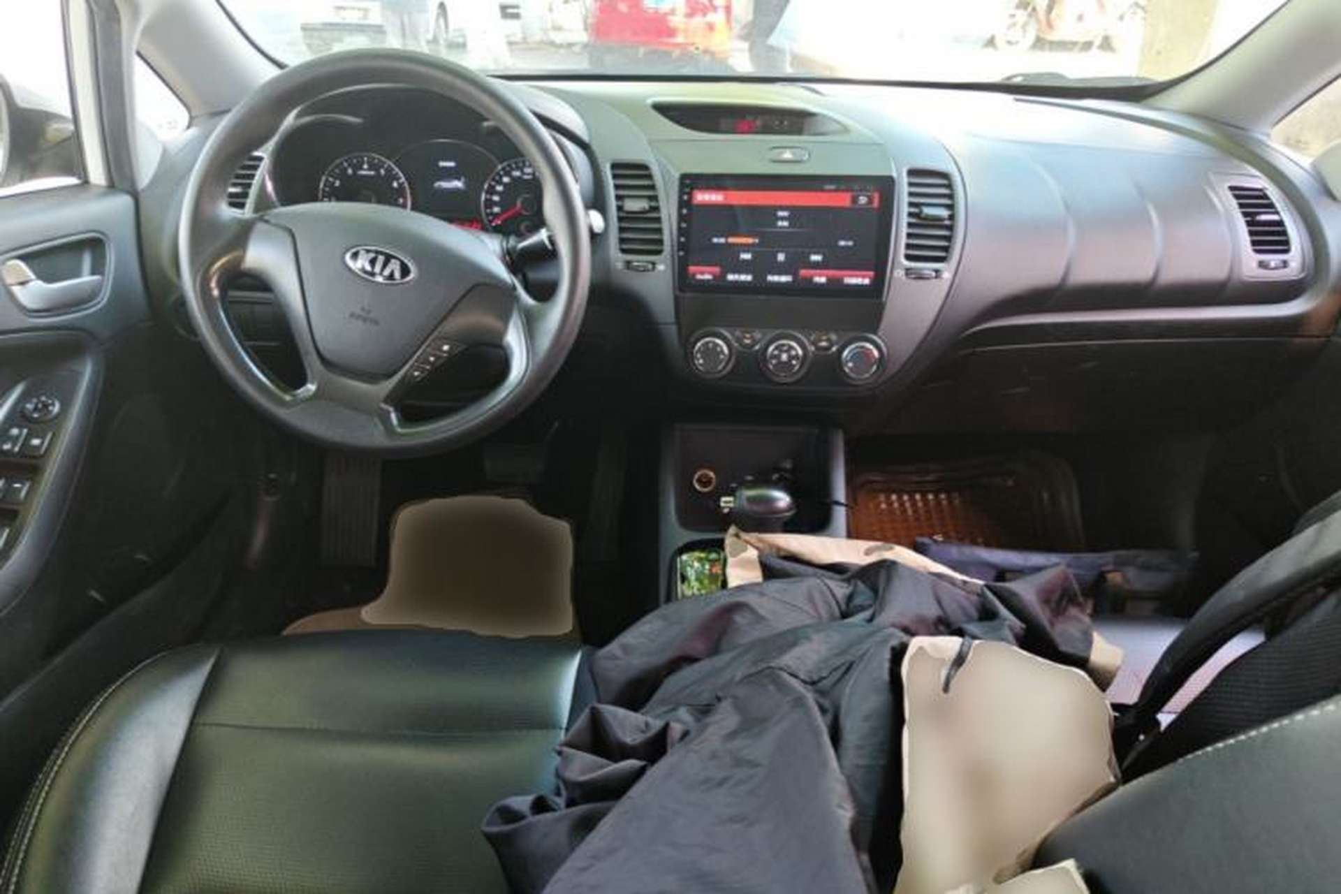 Used Kia K3 2016 1.6L Automatic GL Center Console