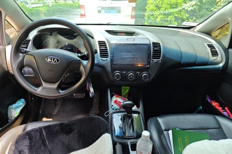 Used Kia K3 2016 1.6L Automatic GL Center Console