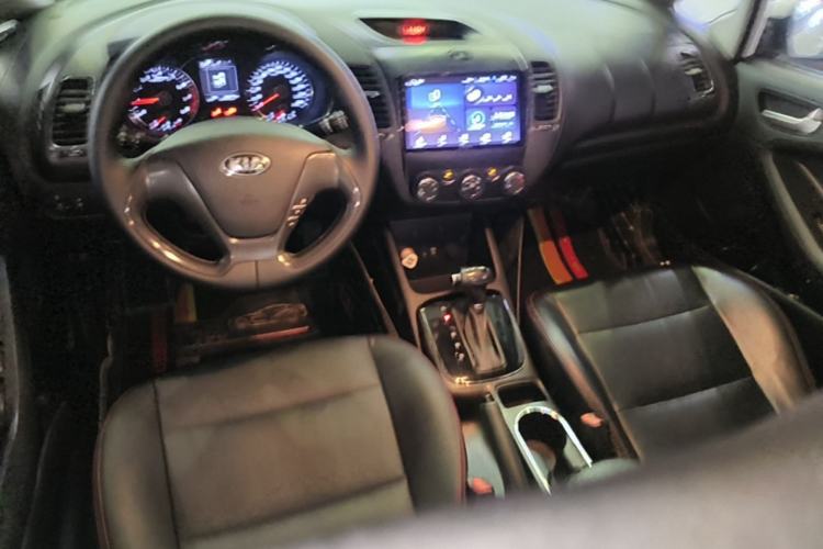 Used Kia K3 2016 1.6L Automatic GLS Center Console