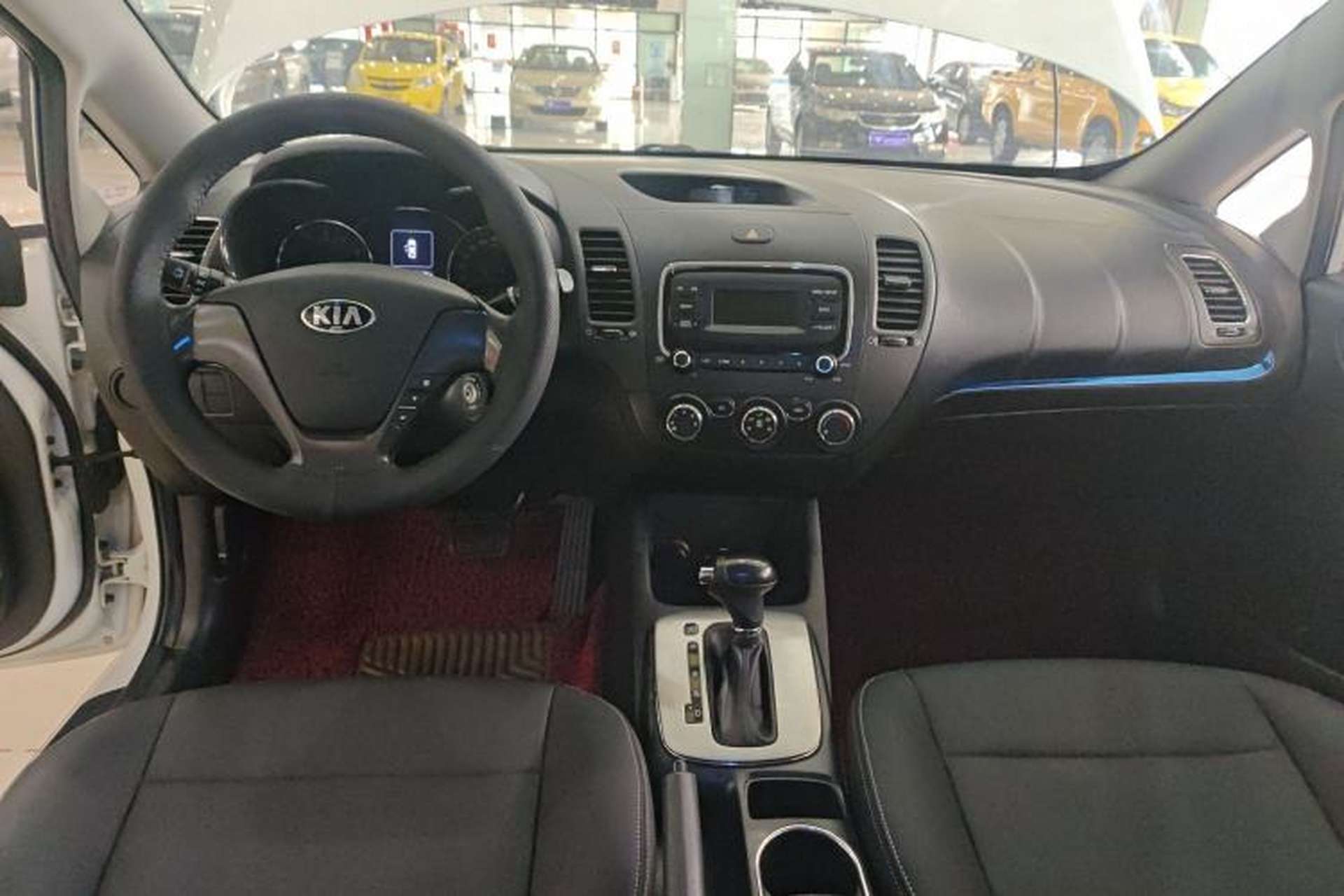 Used Kia K3 2016 1.6L Automatic GL Center Console
