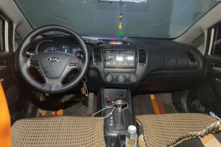 Used Kia K3 2016 1.6L Automatic GL Center Console