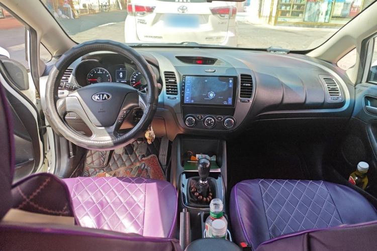 Used Kia K3 2016 1.6L Manual GL Center Console