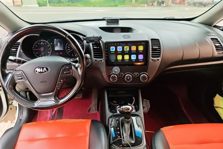 Used Kia K3 2016 1.6L Automatic GLS Center Console