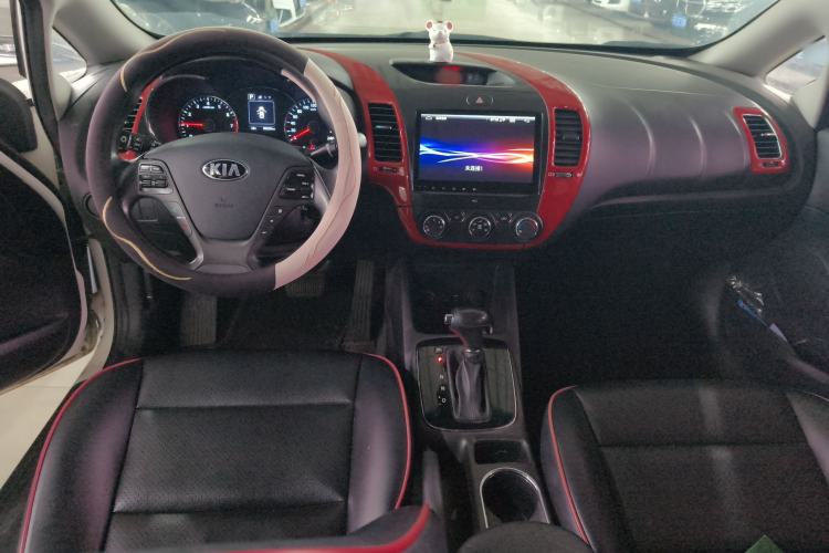 Used Kia K3 2016 1.6L Automatic GL Center Console