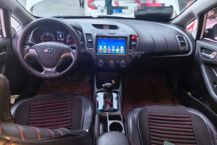Used Kia K3 2016 1.6L Automatic GL Center Console