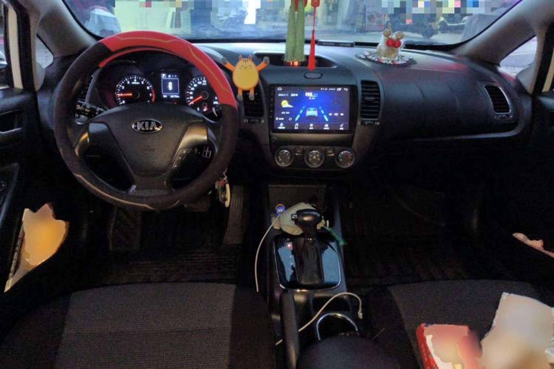 Used Kia K3 2016 1.6L Automatic GL Center Console