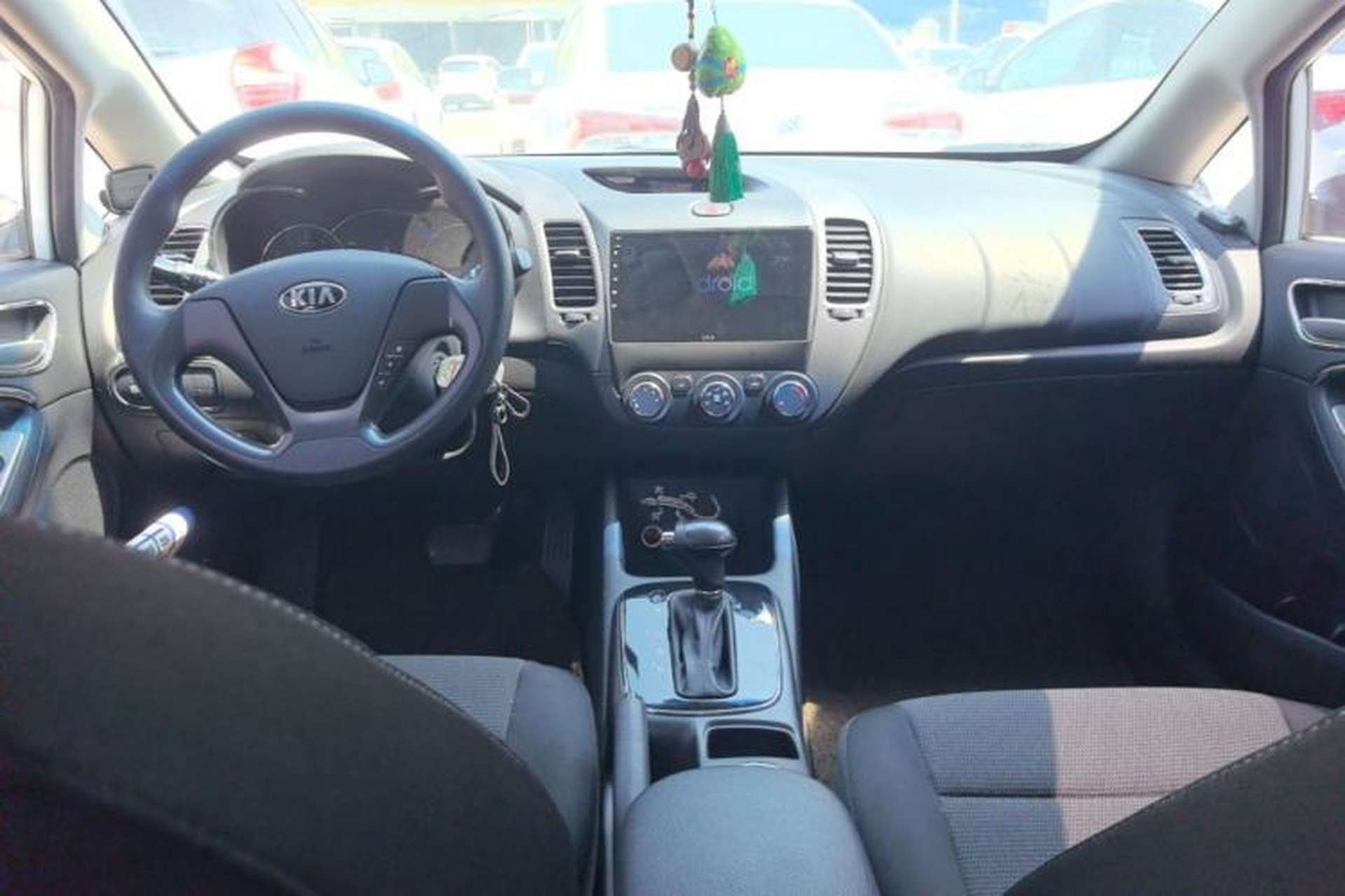 Used Kia K3 2016 1.6L Automatic GL Center Console