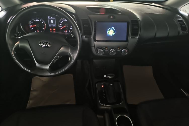 Used Kia K3 2016 1.6L Automatic GL Center Console