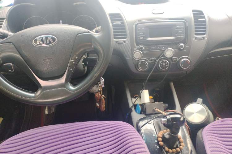 Used Kia K3 2016 1.6L Automatic GL Center Console