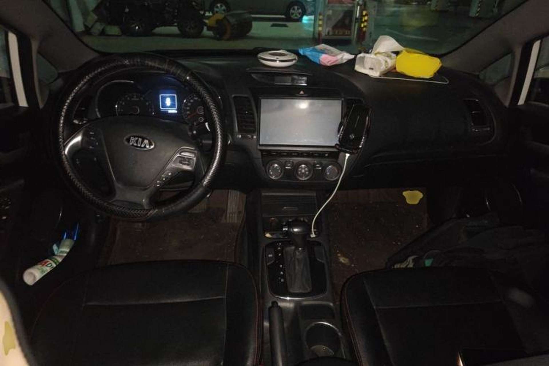 Used Kia K3 2016 1.6L Automatic GLS Center Console