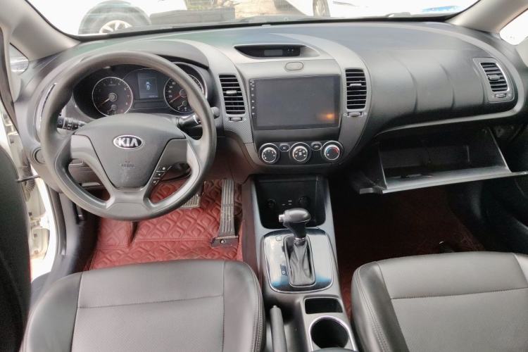 Used Kia K3 2016 1.6L Automatic GL Center Console