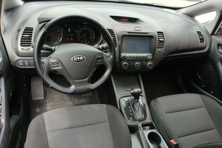 Used Kia K3 2016 1.6L Automatic GLS Center Console