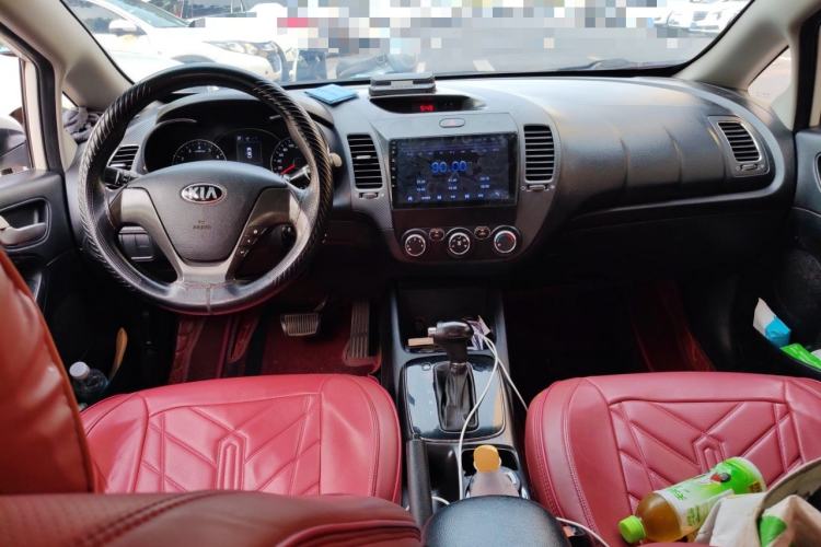 Used Kia K3 2016 1.6L Automatic GL Center Console