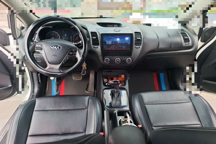 Used Kia K3 2016 1.6L Automatic GLS Center Console
