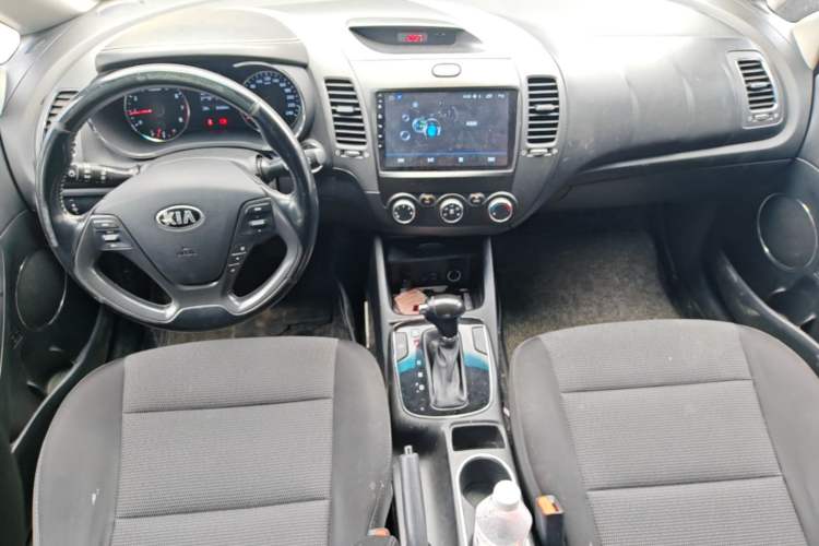 Used Kia K3 2016 1.6L Automatic GLS Center Console