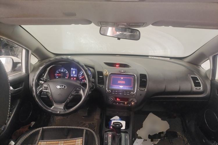 Used Kia K3 2016 1.6L Automatic Premium Center Console