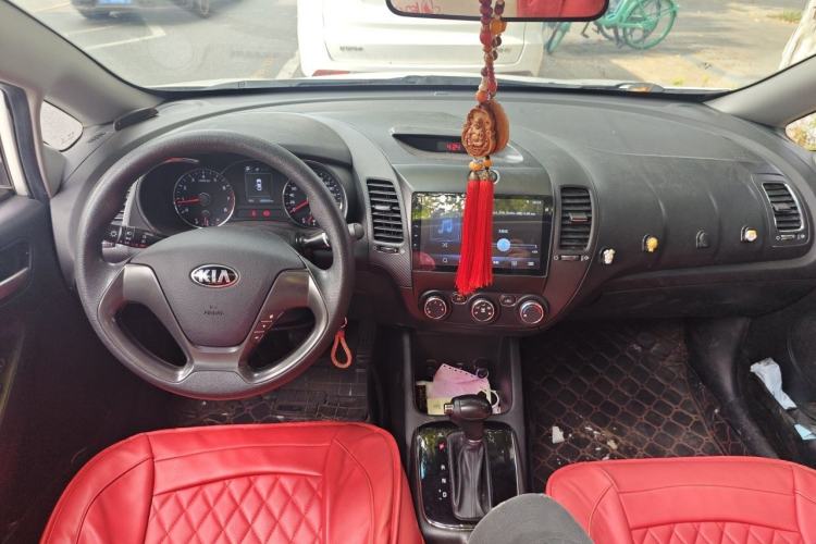 Used Kia K3 2016 1.6L Automatic GL Center Console