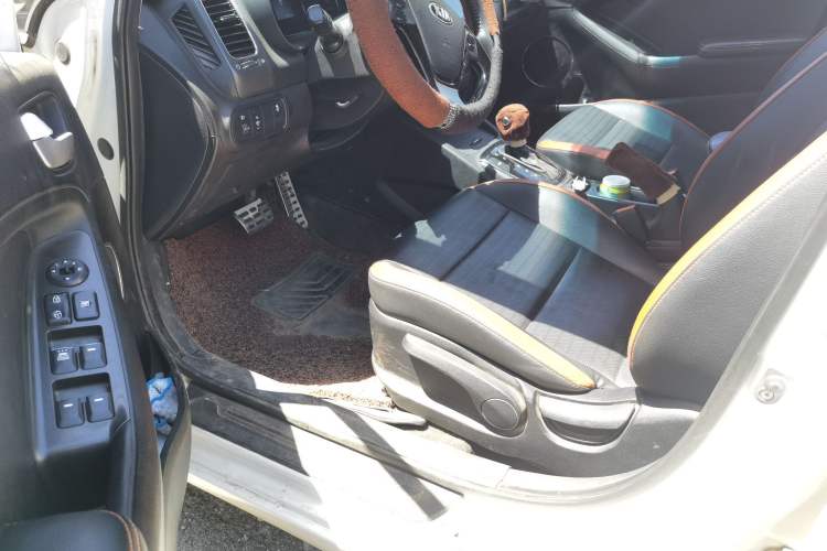 Used Kia K3 2016 1.4T Automatic GLS Driver Seat