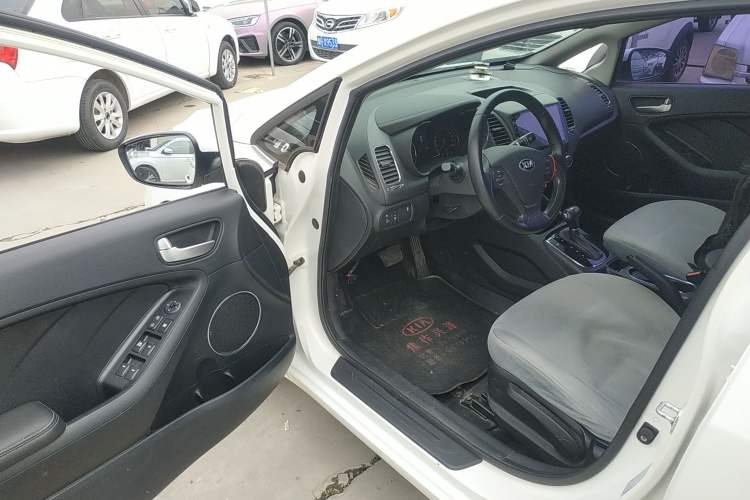 Used Kia K3 2016 1.6L Automatic GLS Driver Seat