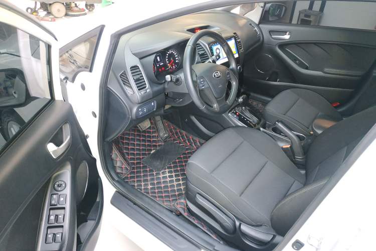 Used Kia K3 2016 1.6L Automatic GLS Driver Seat