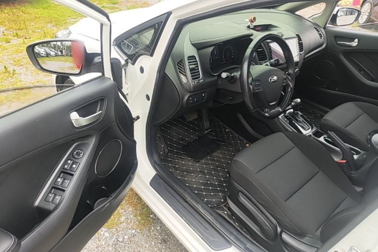 Used Kia K3 2016 1.6L Automatic GLS Driver Seat