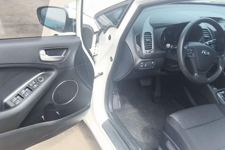 Used Kia K3 2016 1.6L Automatic GLS Driver Seat
