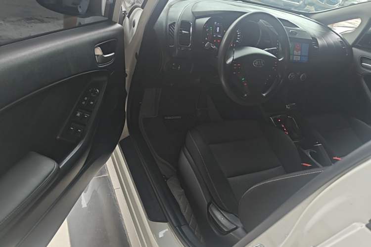 Used Kia K3 2016 1.6L Automatic GL Driver Seat