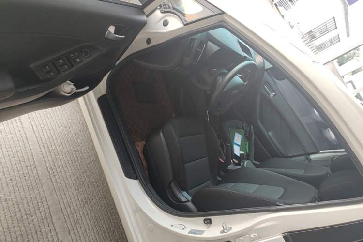 Used Kia K3 2016 1.6L Automatic GL Driver Seat