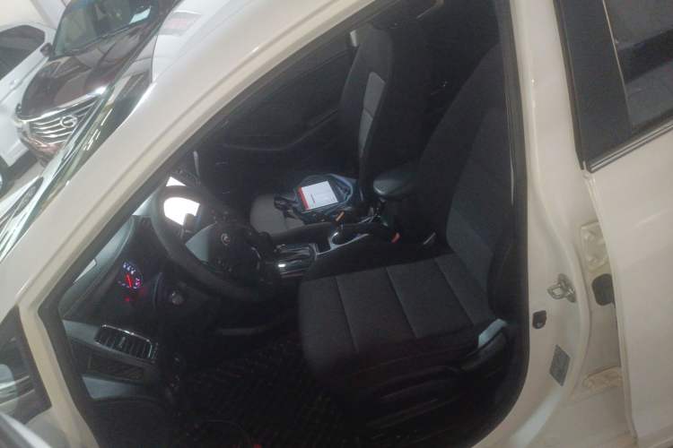 Used Kia K3 2016 1.6L Automatic GLS Driver Seat
