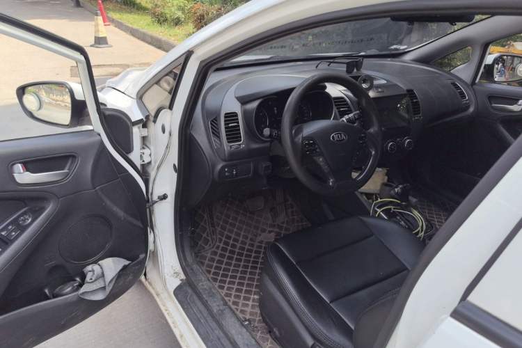 Used Kia K3 2016 1.6L Automatic GLS Driver Seat