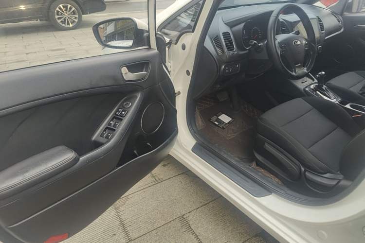 Used Kia K3 2016 1.6L Automatic GLS Driver Seat