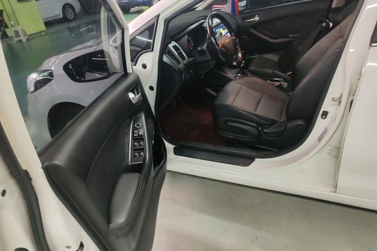 Used Kia K3 2016 1.6L Automatic GLS Driver Seat