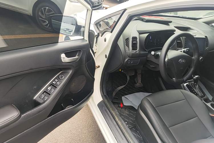 Used Kia K3 2016 1.6L Automatic GL Driver Seat