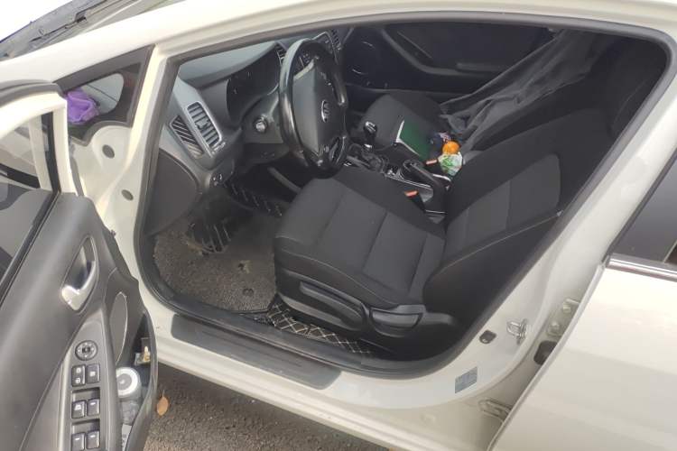 Used Kia K3 2016 1.6L Manual GLS Driver Seat