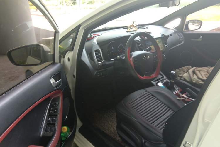 Used Kia K3 2016 1.6L Manual GLS Driver Seat